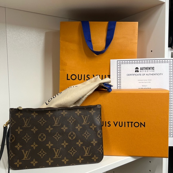 Louis Vuitton Handbags - 🔥🔥 Louis Vuitton neverfull Pochette box, COA, dust bag included